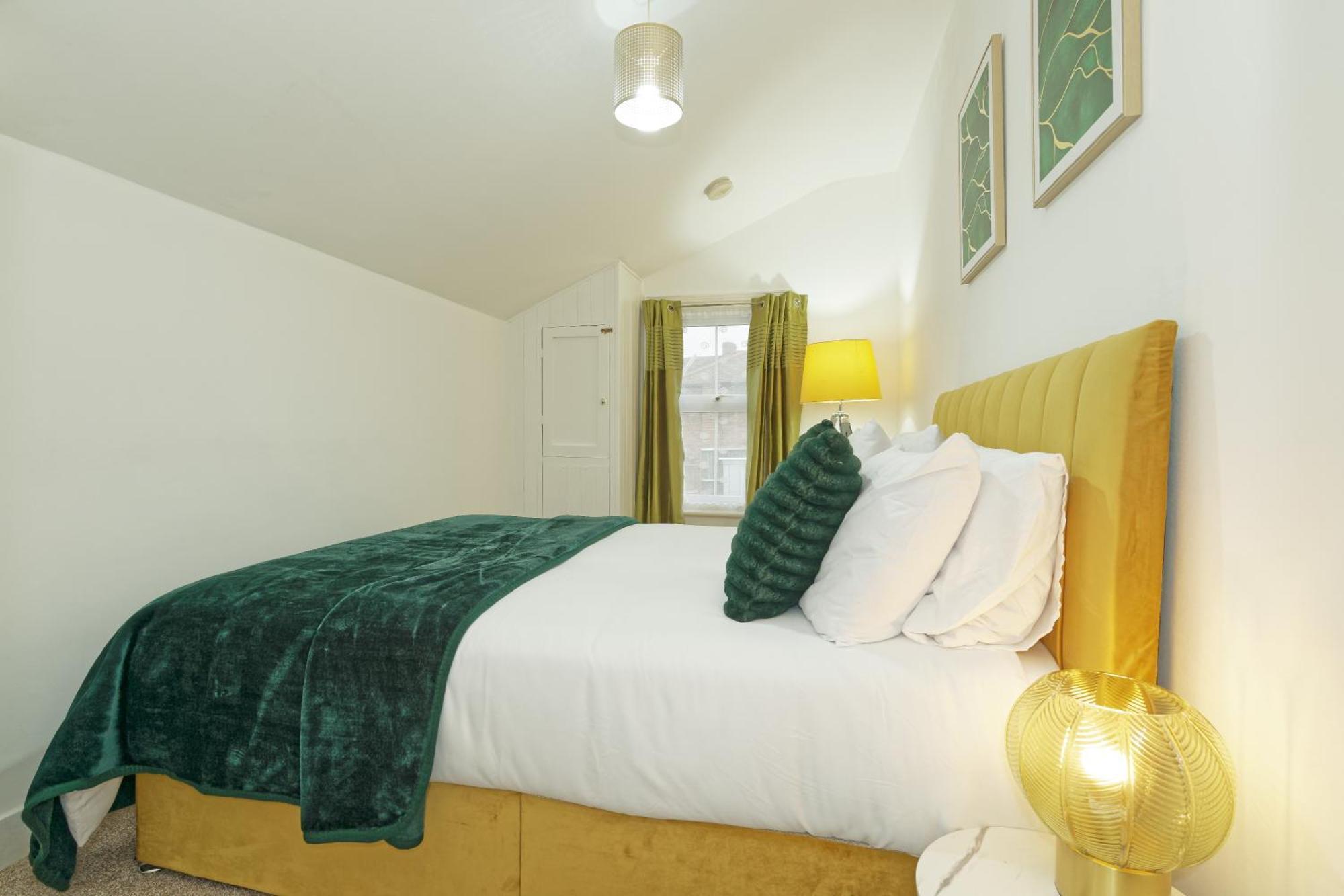 Lovely Luxury 3 Bed House Apartment Chatham  Exterior photo